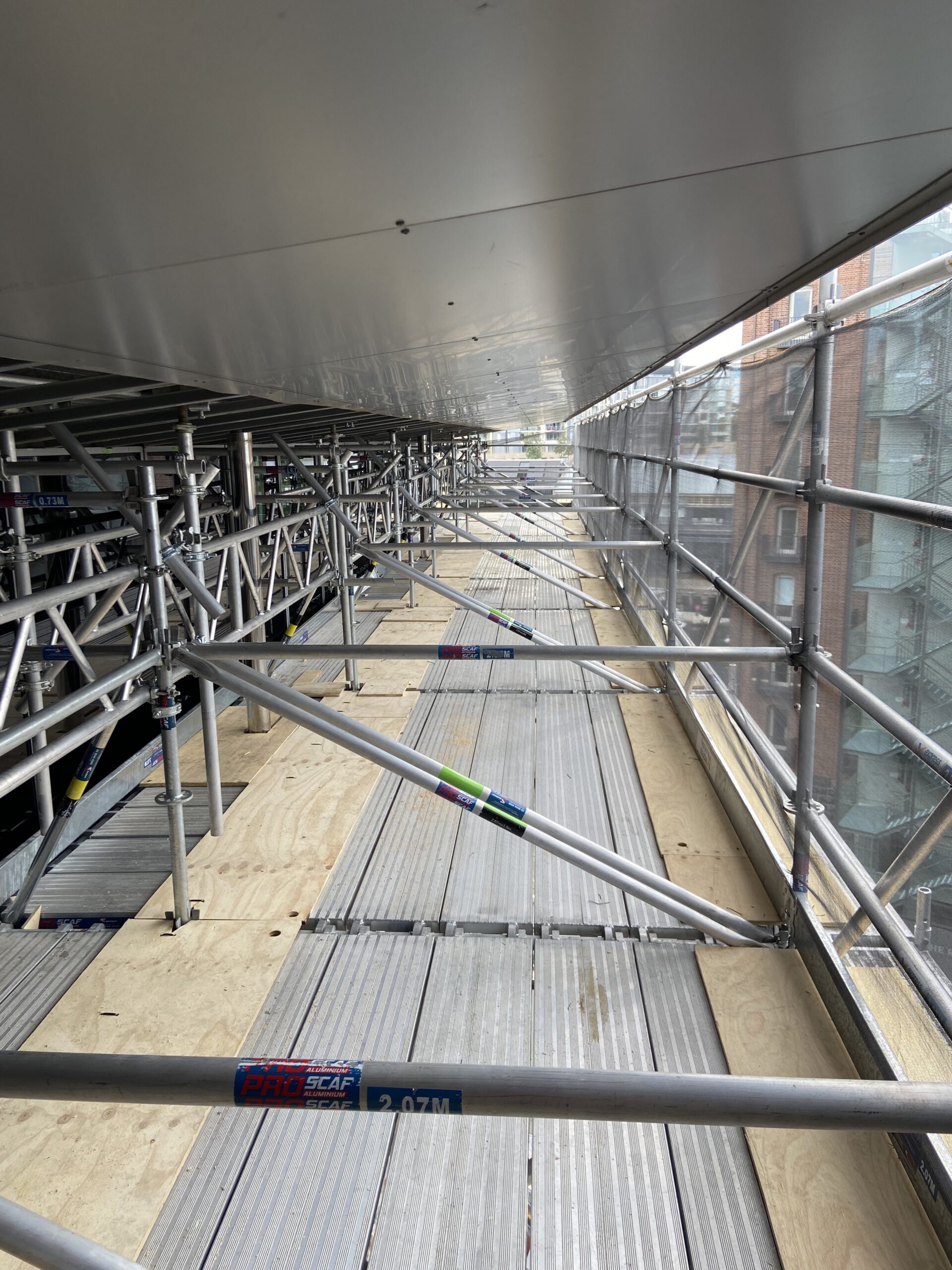 Specialised aluminium scaffold. Engineered solutions