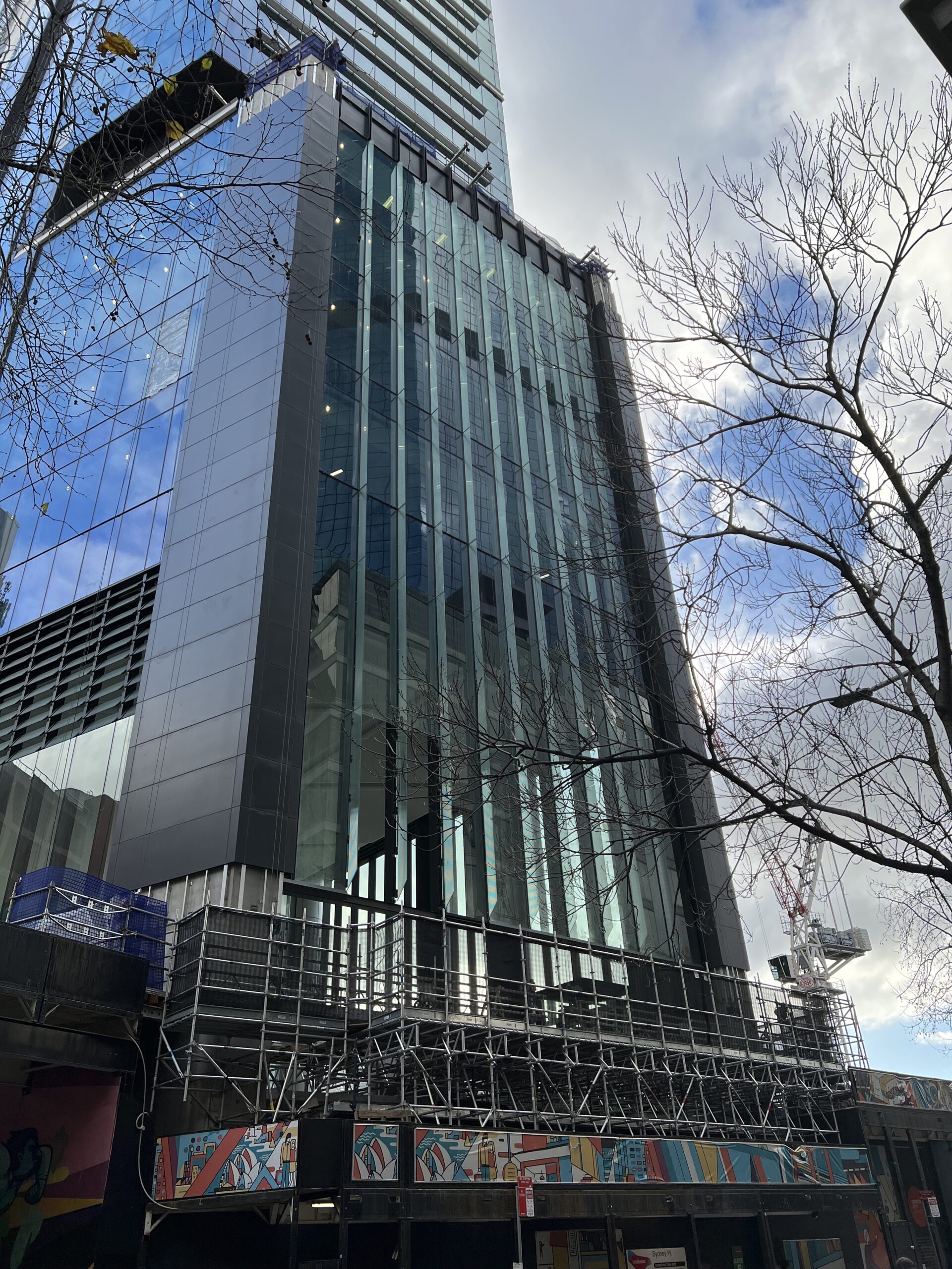 Swing stages and aluminium scaffold in Sydney CBD Circular Quay Tower